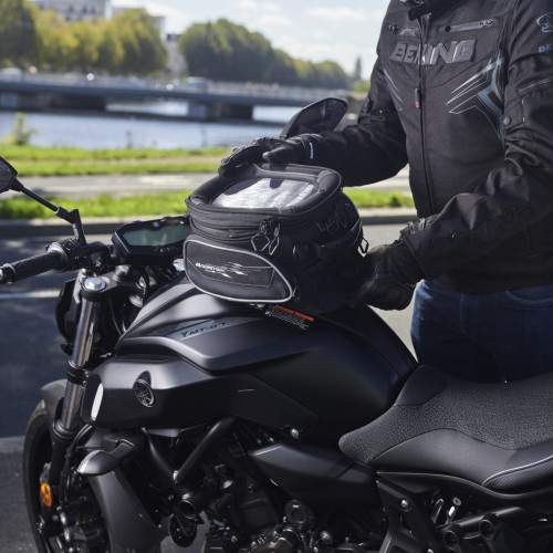 ΒΑΣΗ ΣΤΕΡΕΩΣΗΣ TANK BAG LOCK'N START ΣΕ ΤΑΠΑ ΡΕΖΕΡΒΟΥΑΡ Ø 8.2εκ OFFSET ΕΚΔΟΣΗ (ΚΩΔ.XAC740)