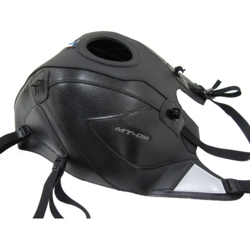 ΚΑΛΥΜΜΑ BAGSTER YAMAHA MT03 ΜΑΥΡΟ ΜΑΤ GRAINE/ΜΑΥΡΟ/DECO ΜΑΥΡΟ ΜΑΤ GRAINE/ΑΣΗΜΙ (2016)