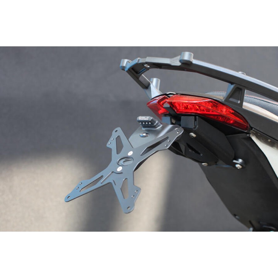 ΒΑΣΗ ΠΙΝΑΚΙΔΑΣ EVOTECH ΓΙΑ DUCATI HYPERMOTARD/SP '13-'15 /HYPERSTRADA '13-'15