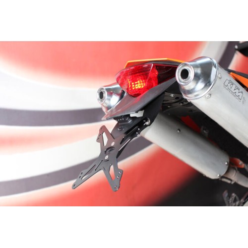 ΒΑΣΗ ΠΙΝΑΚΙΔΑΣ EVOTECH ΓΙΑ KTM 625 SMC