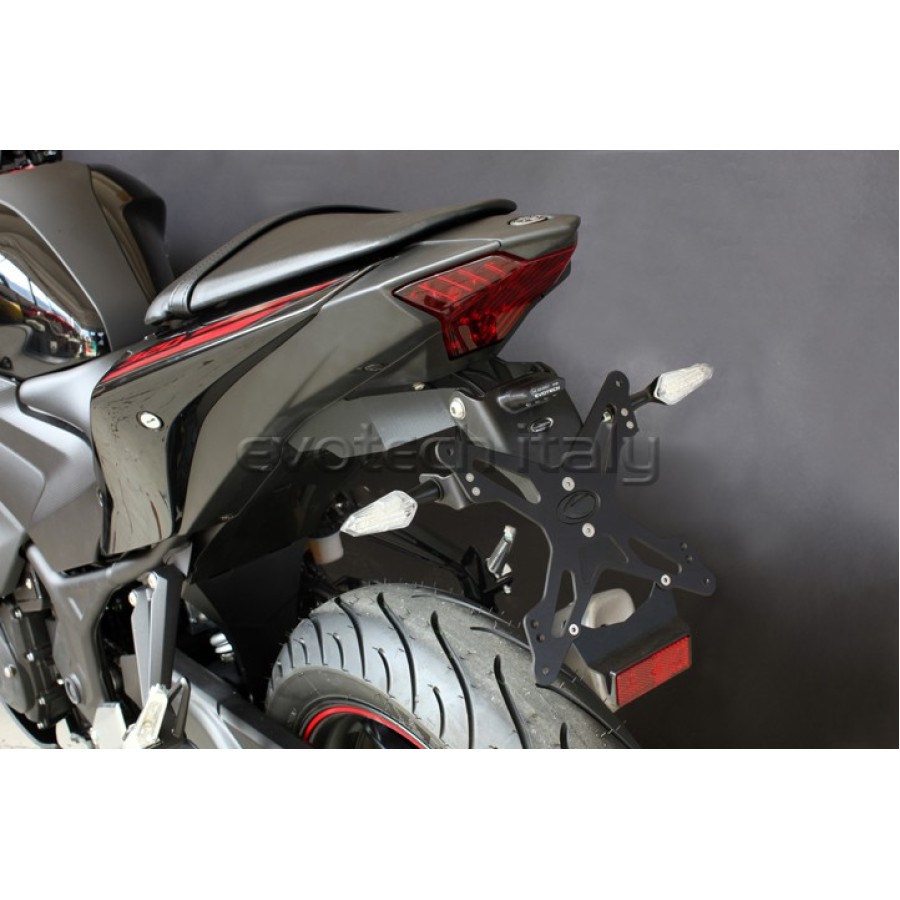 ΒΑΣΗ ΠΙΝΑΚΙΔΑΣ EVOTECH ΓΙΑ YAMAHA R3 '15-'23