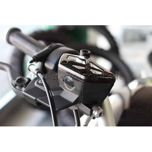 ΚΑΠΑΚΙ ΔΟΧΕΙΟΥ ΥΓΡΩΝ ΦΡΕΝΟΥ EVOTECH ΓΙΑ BMW "R1200GS, R NINE T, R1200R" - Ασημί