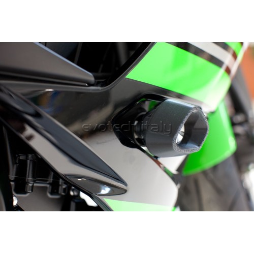 ΜΑΝΙΤΑΡΙΑ ΠΡΟΣΤΑΣΙΑΣ ΚΙΝΗΤΗΡΑ EVOTECH ANTI-SHOCK ΓΙΑ KAWASAKI NINJA 650 KRT '17-'20 / NINJA 650 '20-'21 - Μαύρο/Ασημί